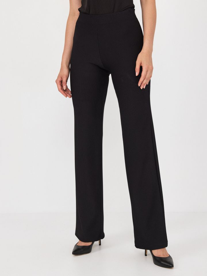 מכנסיים  ריפס מתרחב בצבע שחור