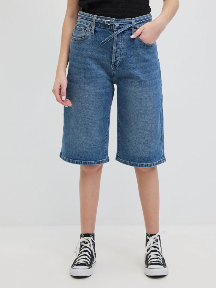 מכנסיים ג’ינס ברך חגורה בצבע ג’ינס