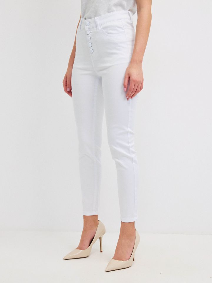 מכנסיים 7/8 כפתורים PROMO בצבע לבן