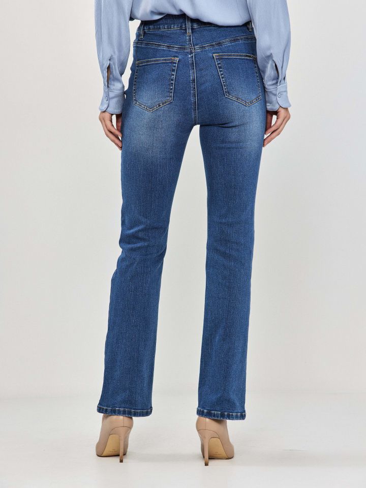 מכנסיים ג’ינס כיסים בפרונט בצבע ג’ינס בהיר