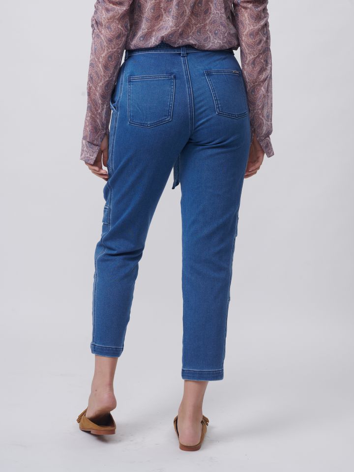 מכנס ג’ינס + חגורה PROMO בצבע ג’ינס בהיר