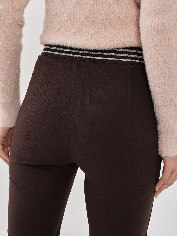 מכנסיים  סקובה דיאגונל גומי בגב בצבע חום