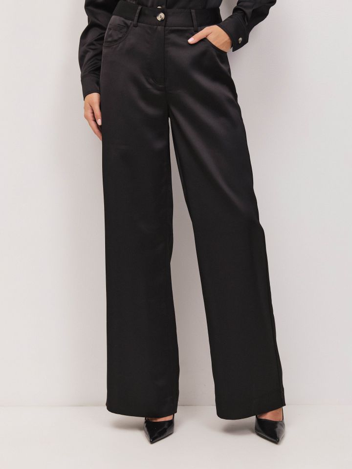 מכנסיים סטן LIAT בצבע שחור