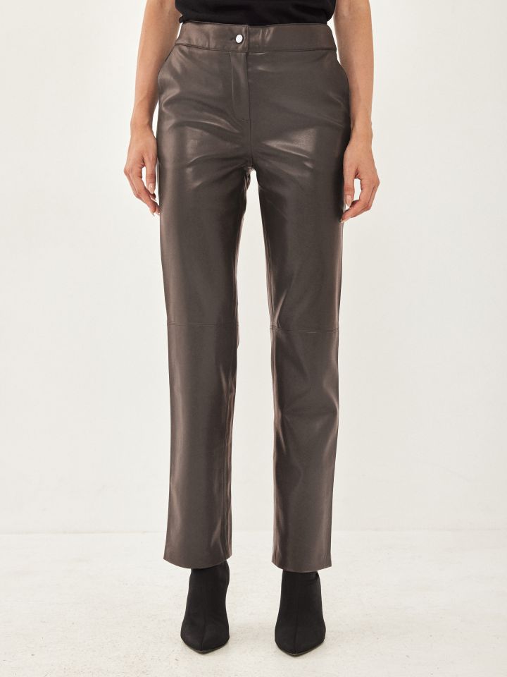 מכנסי דמוי עור בצבע מוקה