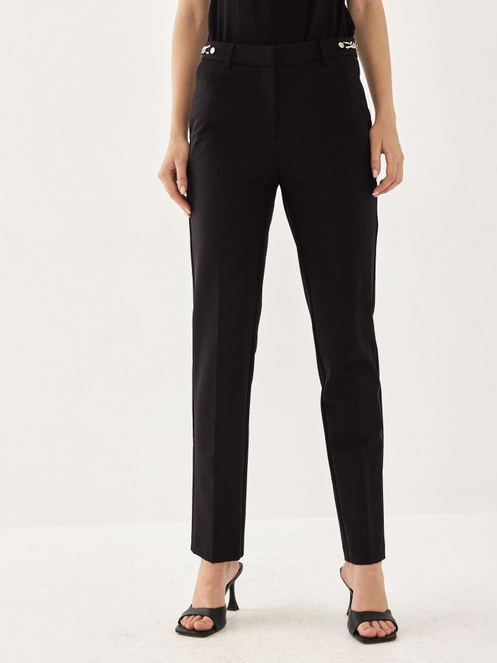 מכנסי שרשרת צד בצבע שחור