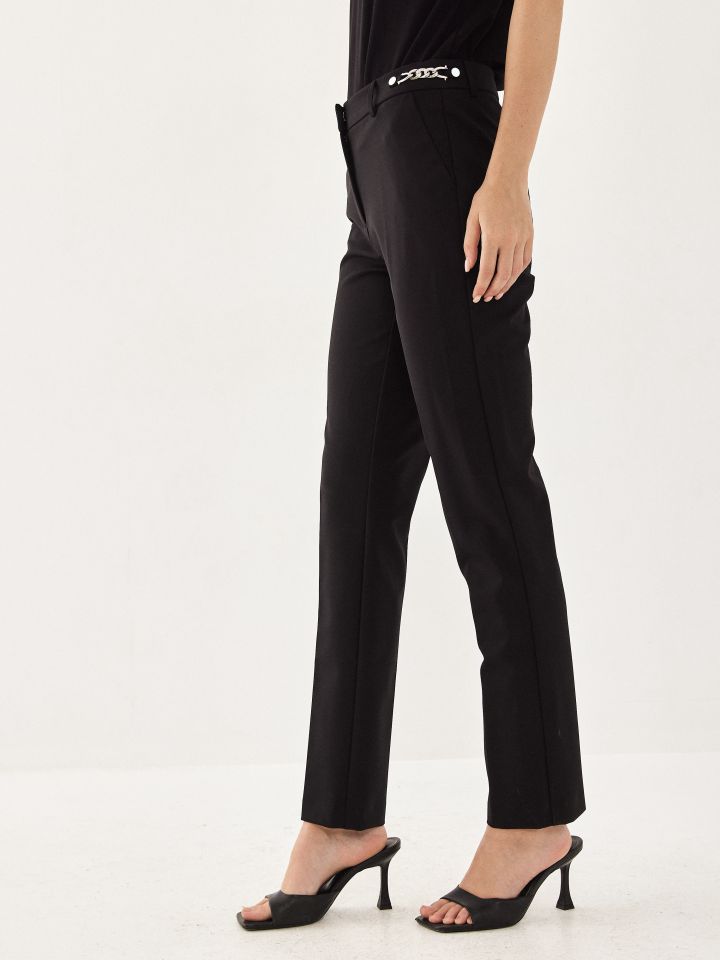 מכנסי שרשרת צד בצבע שחור