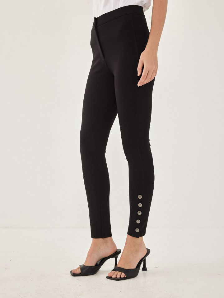 מכנסי מילנו כפתורים בצבע שחור