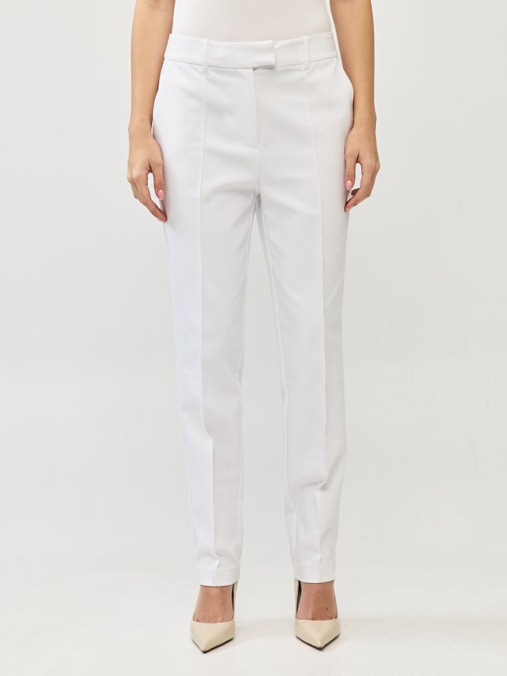 מכנסיים תיפורים ROMI בצבע לבן