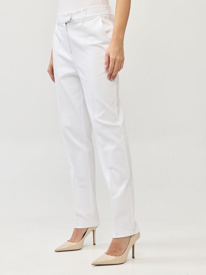 מכנסיים תיפורים ROMI בצבע לבן