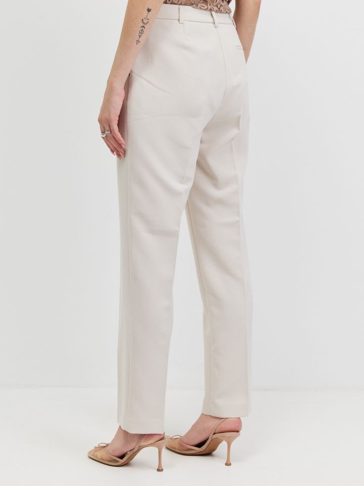 מכנסיים  EDEN SLIM בצבע בייז’