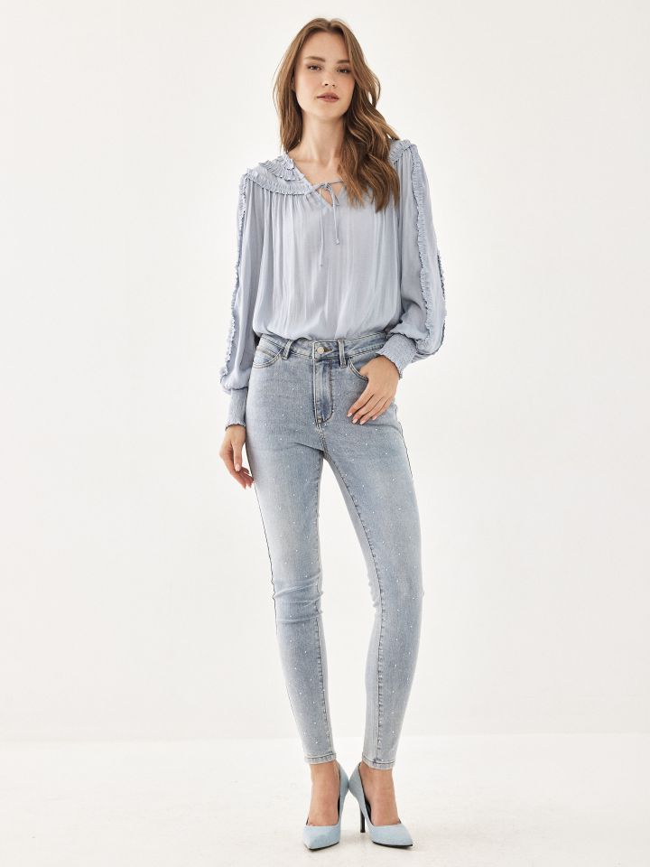 מכנסי ג’ינס יהלומים בצבע ג’ינס בהיר