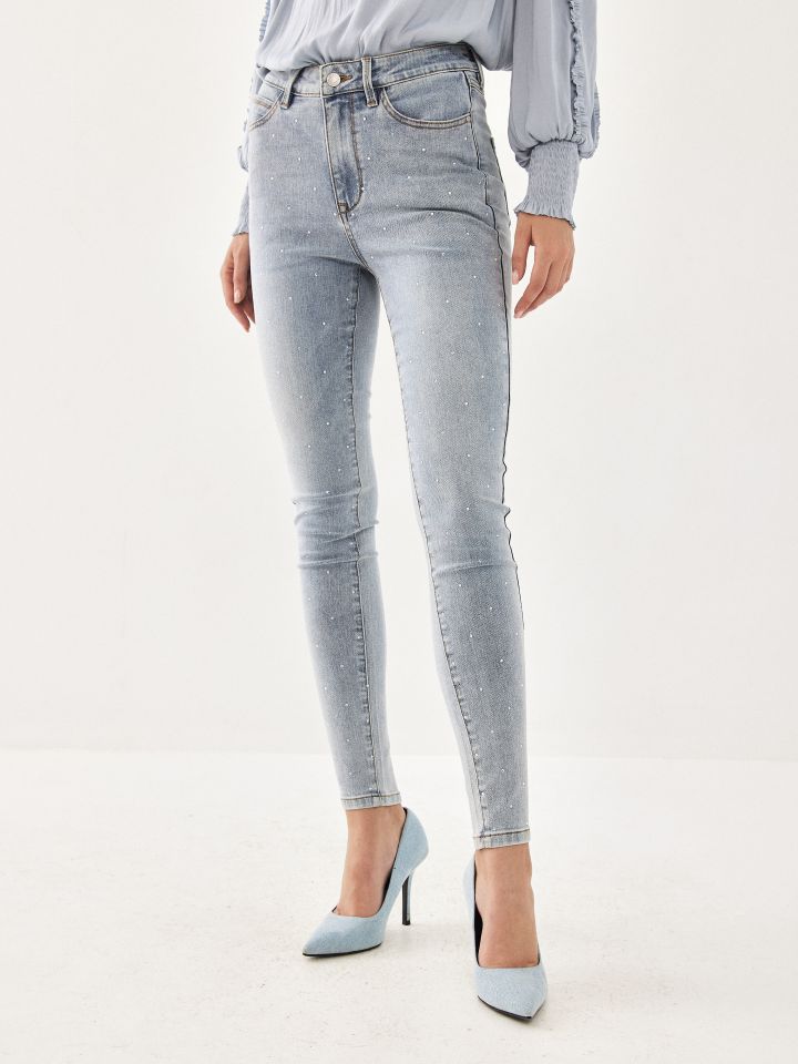 מכנסי ג’ינס יהלומים בצבע ג’ינס בהיר