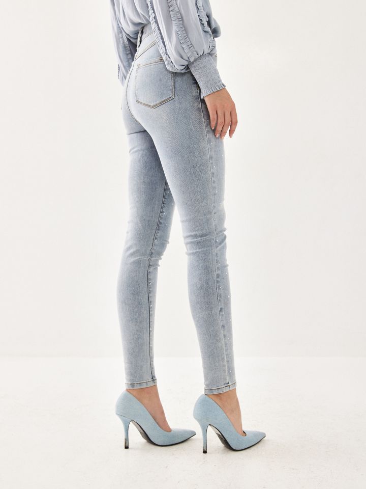 מכנסי ג’ינס יהלומים בצבע ג’ינס בהיר