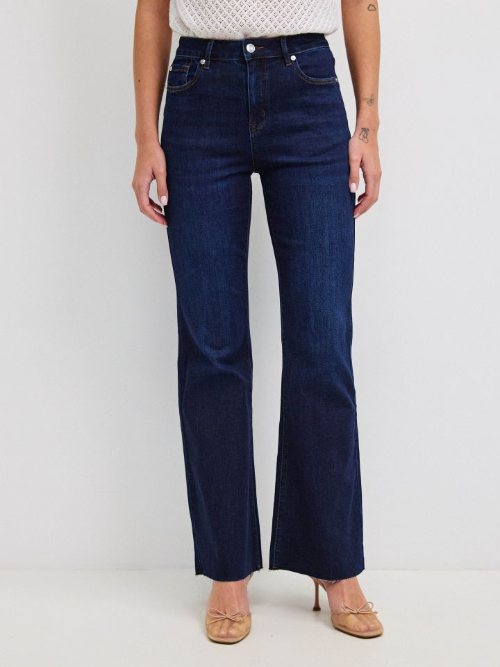 מכנסיים ג’ינס SHIRA PROMO בצבע ג’ינס כהה