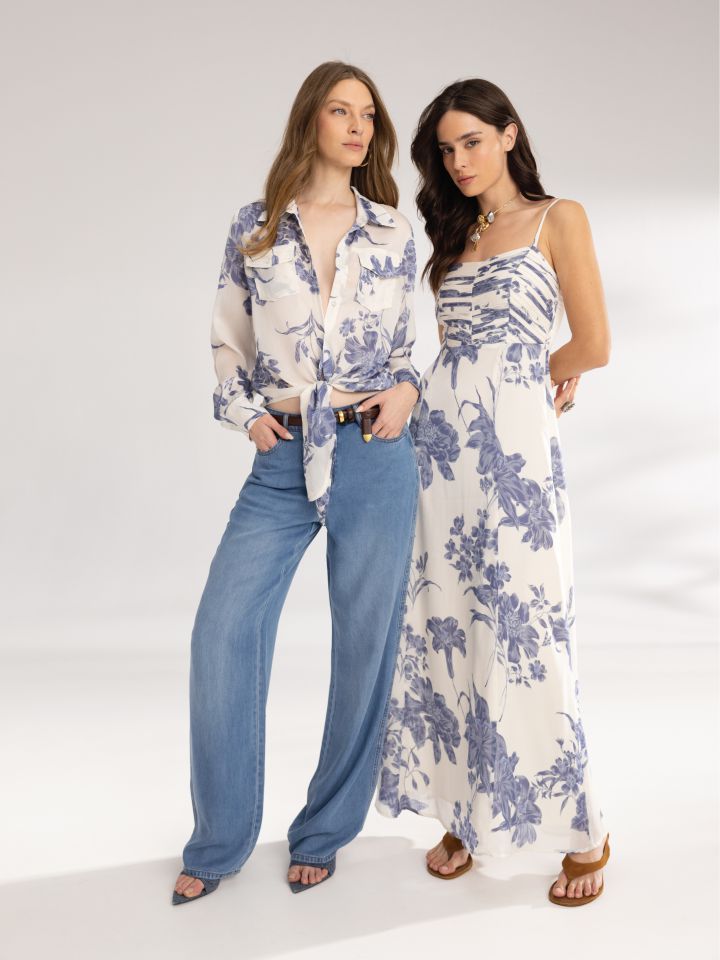 מכנסים ג’ינס טנסל בצבע ג’ינס בהיר