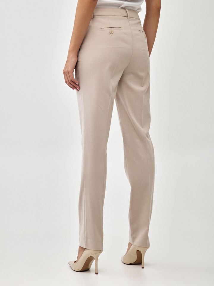 מכנסיים 8/9 מראה פישתן בצבע אבן