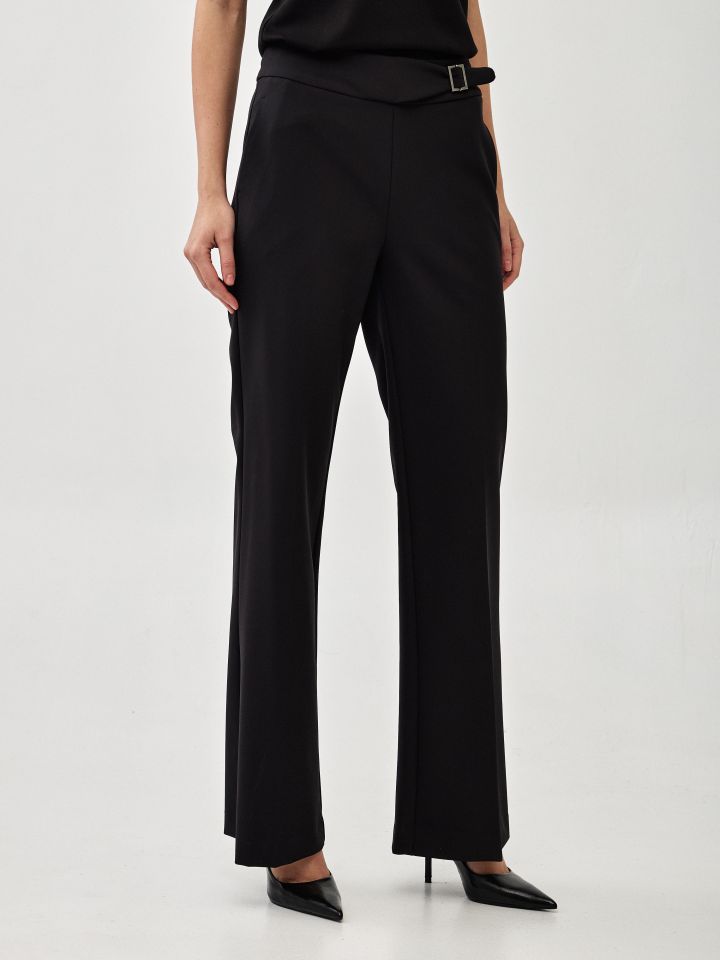 מכנסיים אבזם צד בצבע שחור