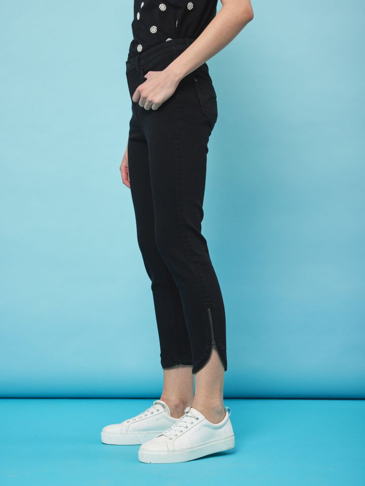 מכנסי ג’ינס רוכסנים PROMO בצבע ג’ינס שחור