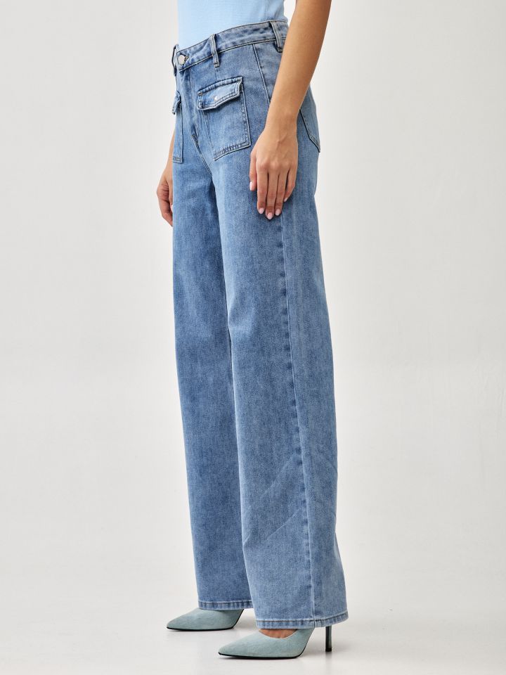 מכנסיים גינס כיסים בצבע ג’ינס