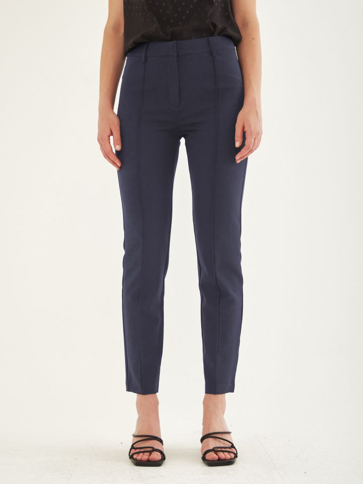 מכנסי תיפורי אורך בצבע נייבי