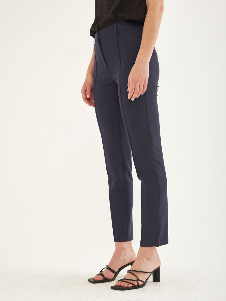 מכנסי תיפורי אורך בצבע נייבי