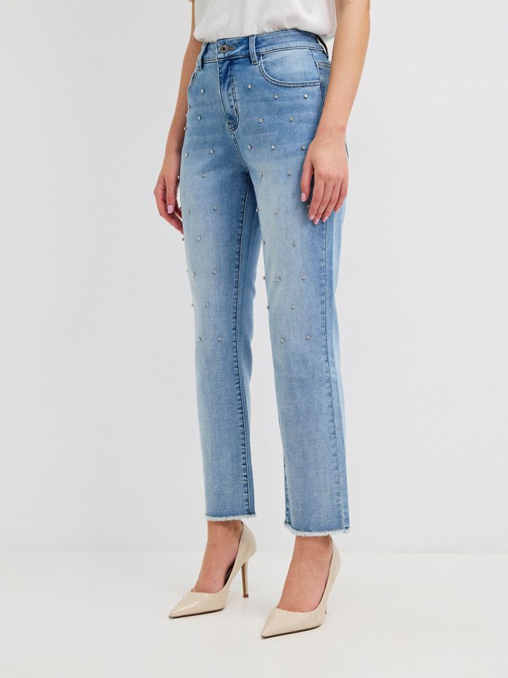 מכנסיים ג’ינס דמוי יהלומים בצבע ג’ינס