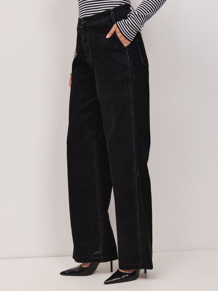 מכנסיים ג’ינס קטיפה בצבע כחול/שחור