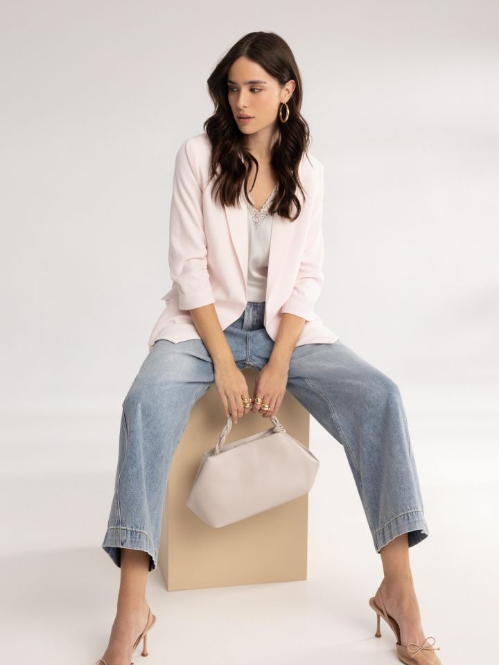 מכנסיים ג’ינס 7/8 מתרחב בצבע ג’ינס בהיר