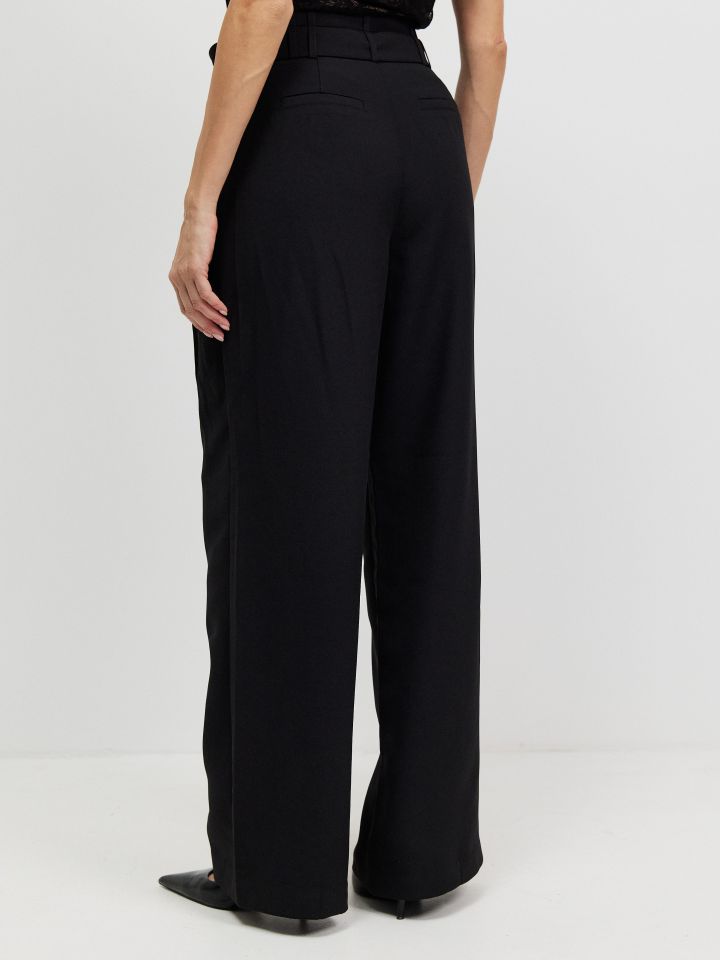 מכנסיים חגורה כפולה בצבע שחור