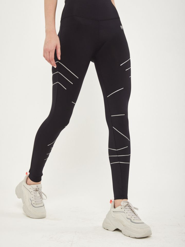 מכנסי טייץ מתפרים זוהרים SPORT בצבע שחור