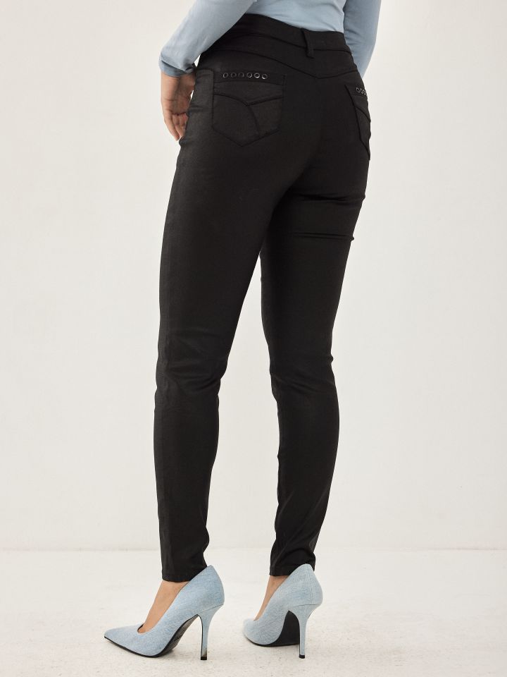 מכנסי שילוב איבקות בצבע שחור