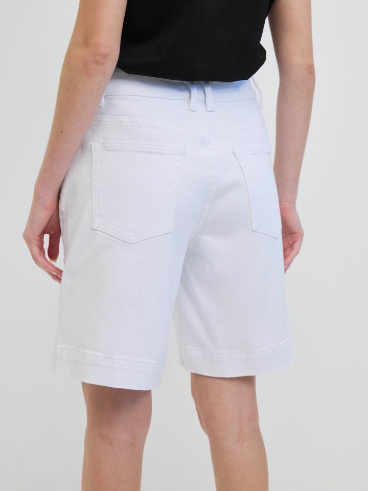 מכנסיים ברך PROMO בצבע לבן