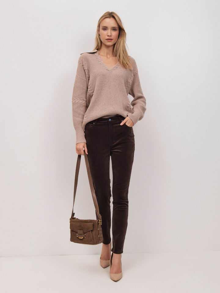 מכנסיים קטיפה סקיני בצבע חום