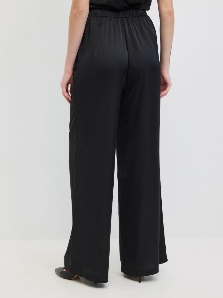 מכנסיים ROMI PROMO בצבע שחור