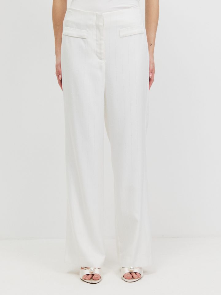 מכנסיים פסי פייטים בצבע אופוויט