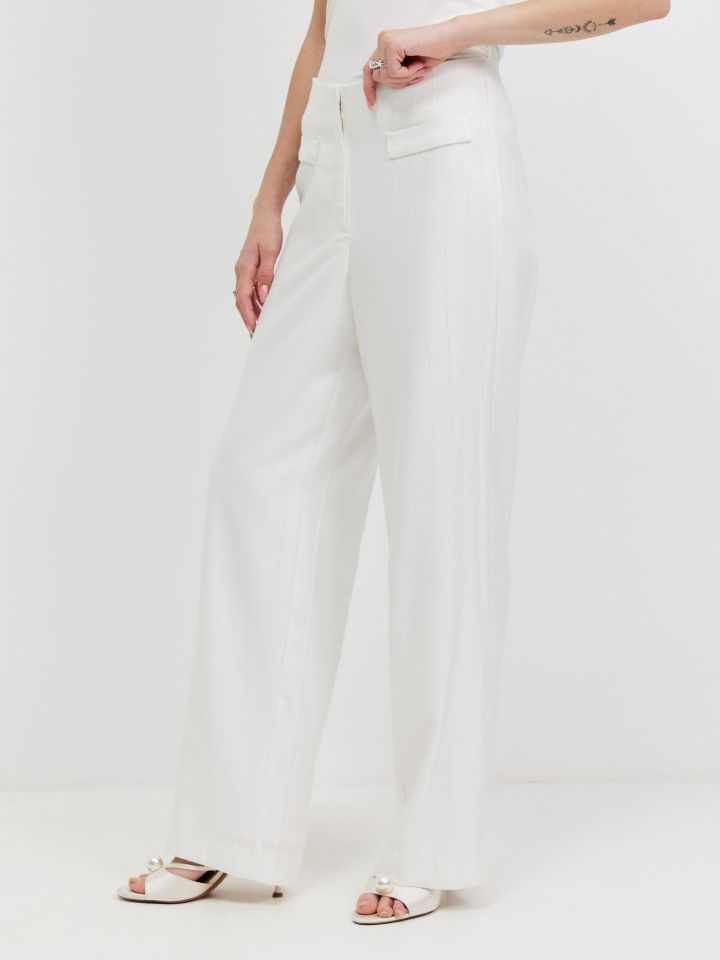 מכנסיים פסי פייטים בצבע אופוויט