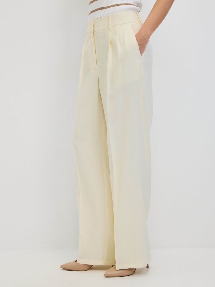 מכנסיים פנסים בצבע לימון