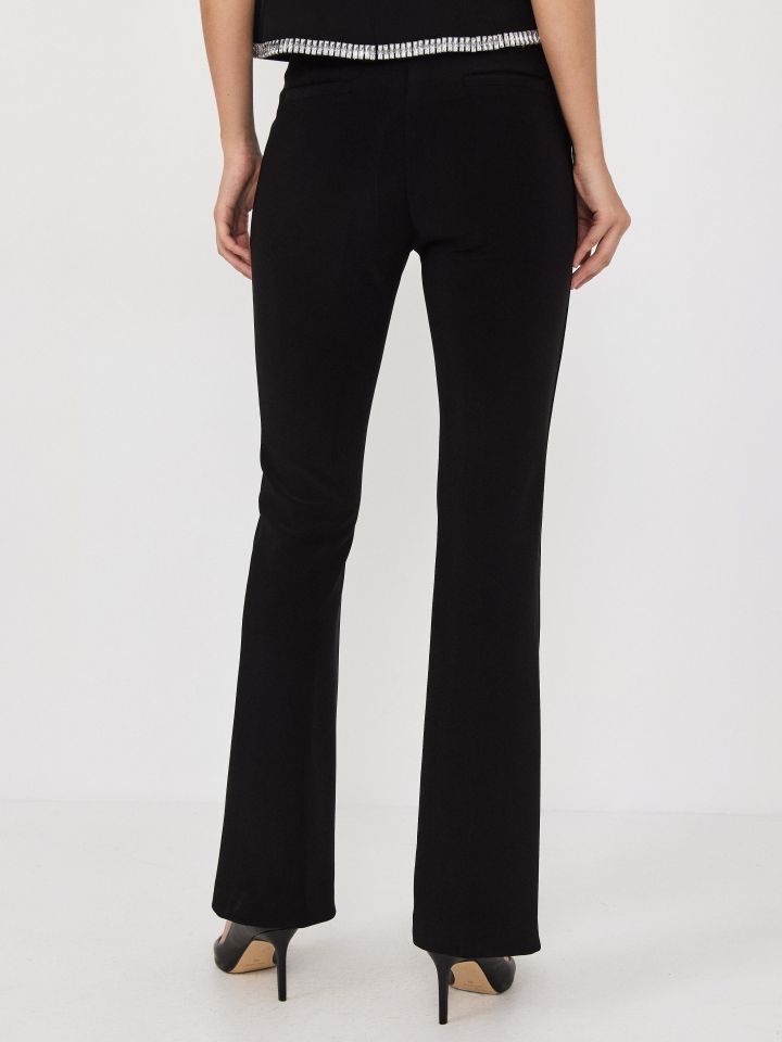 מכנסיים תיפור אורך בצבע שחור