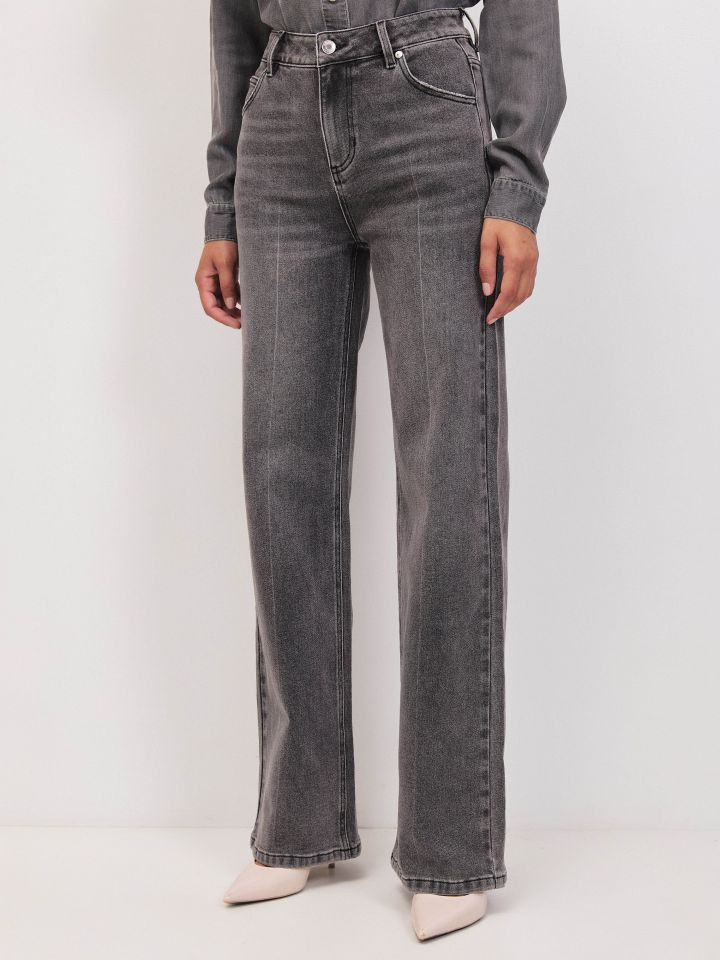 מכנסיים ג’ינס מתרחב GREY בצבע ג’ינס שחור