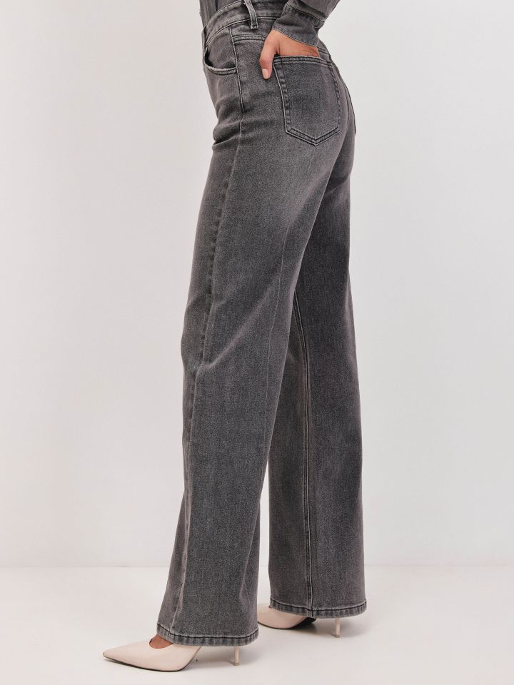 מכנסיים ג’ינס מתרחב GREY בצבע ג’ינס שחור