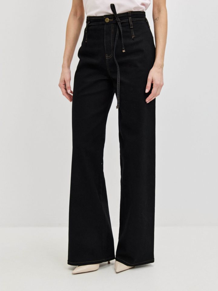 מכנסיים דריל קשירה בצבע שחור