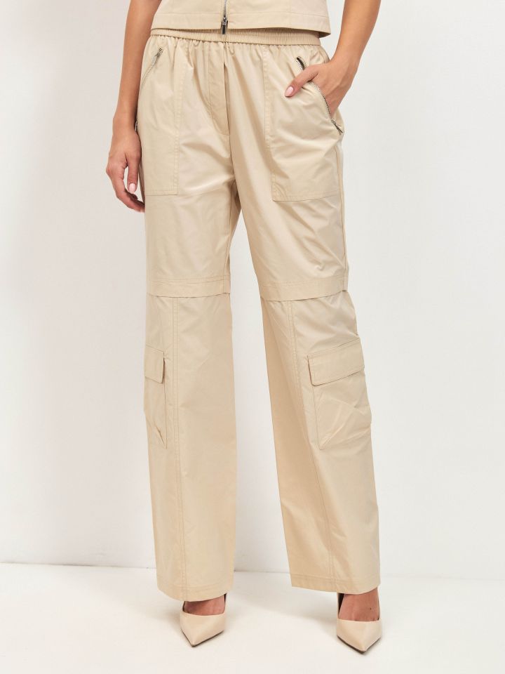 מכנסיים דגמייח רוכסנים ROMI בצבע חול