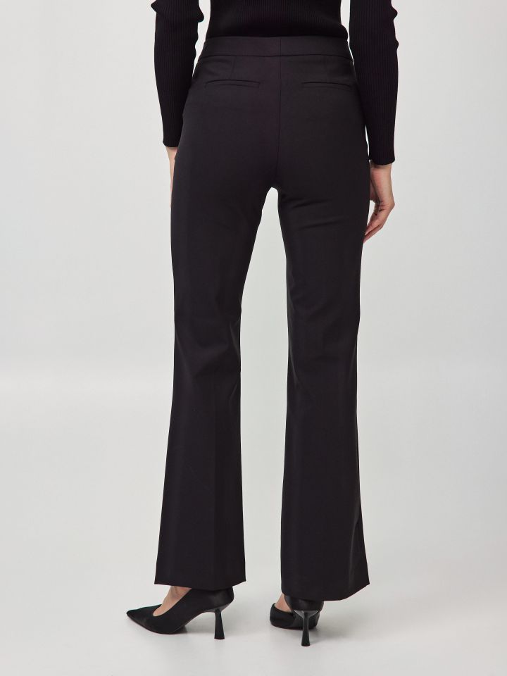 מכנסיים סן טרופה בצבע שחור