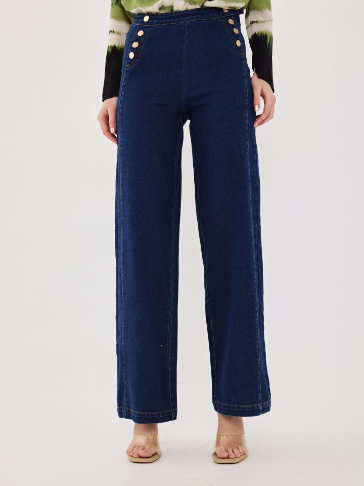 מכנסיים ג’ינס כפתורים בצדדים בצבע ג’ינס כהה