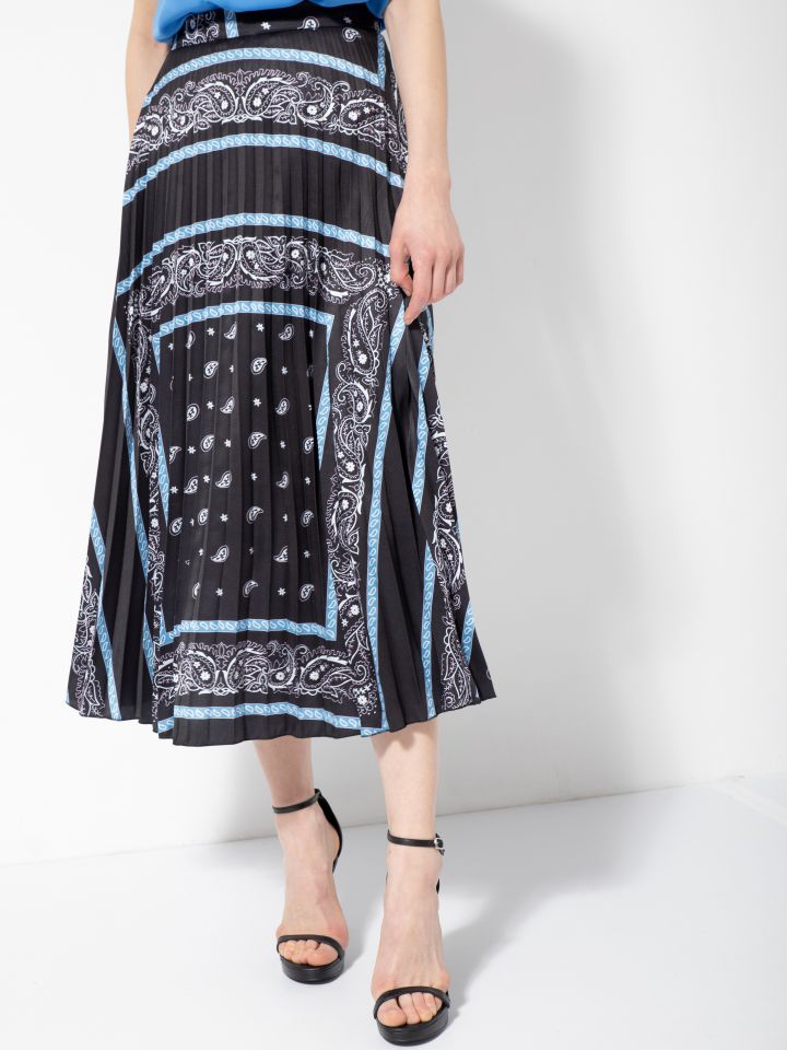 חצאית פליסה דפוס בצבע פייזלי כחול