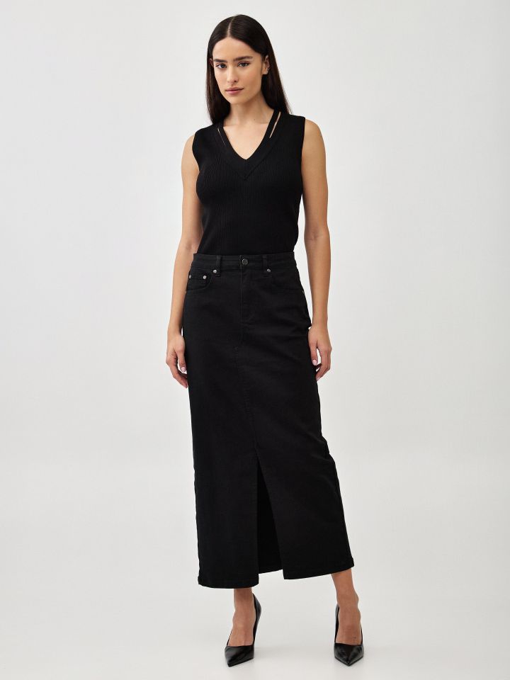 חצאית דריל כיסים בצבע שחור