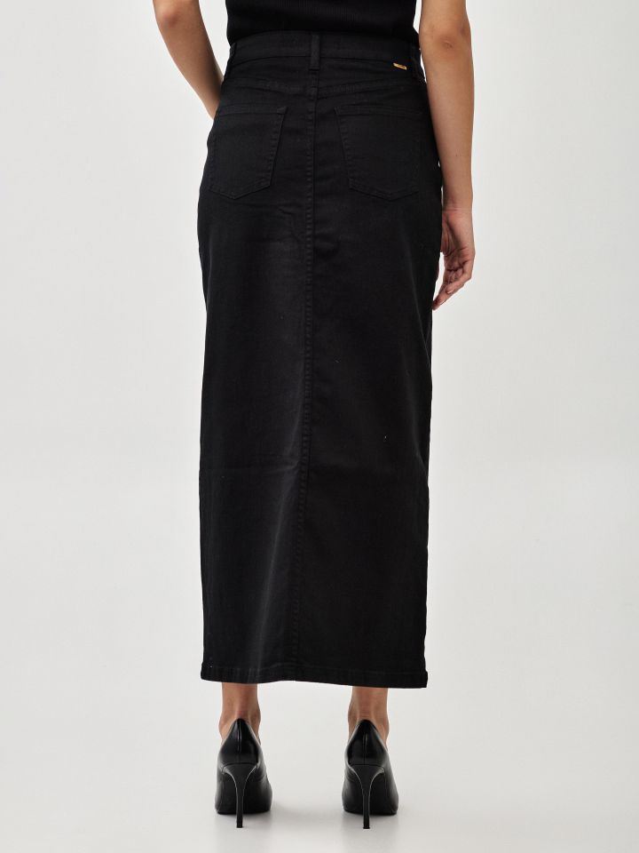 חצאית דריל כיסים בצבע שחור