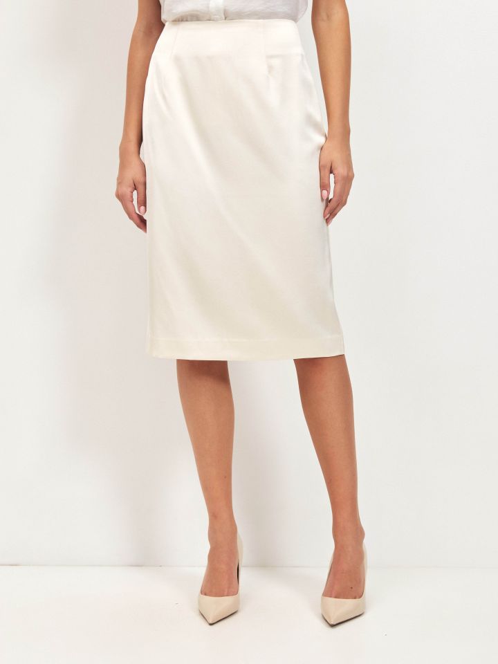 חצאית סטן PARIS בצבע שמנת