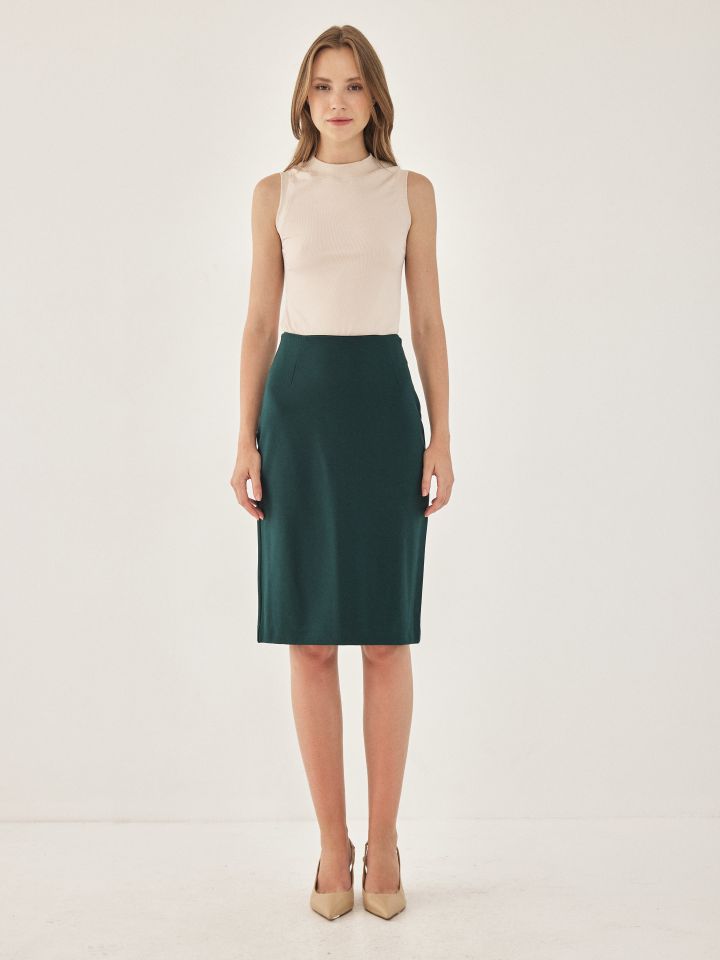 חצאית PROMO מילנו בצבע ירוק בקבוק