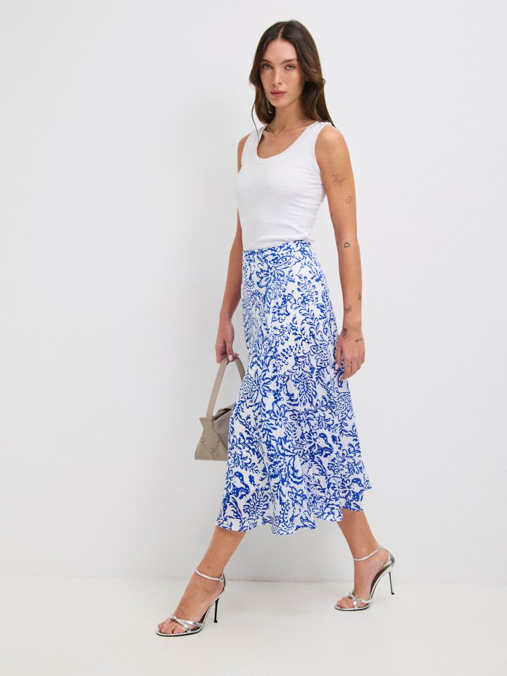 חצאית שיפון דפוס בצבע כחול/לבן